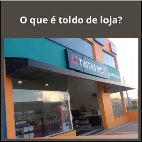 Toldo de loja em uma fachada comercial