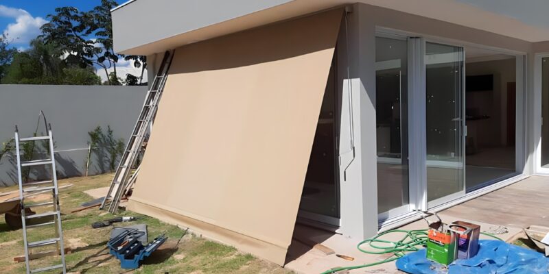 [dynamic_title], um tipo de toldo que pode ser estendido e recolhido conforme necessário, proporcionando flexibilidade e proteção.