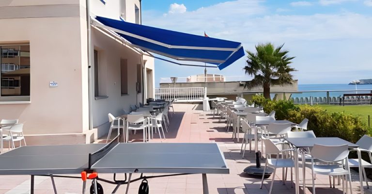 Toldo Articulado Flexibilidade e Estilo Moderno. Toldos Articulados em ação